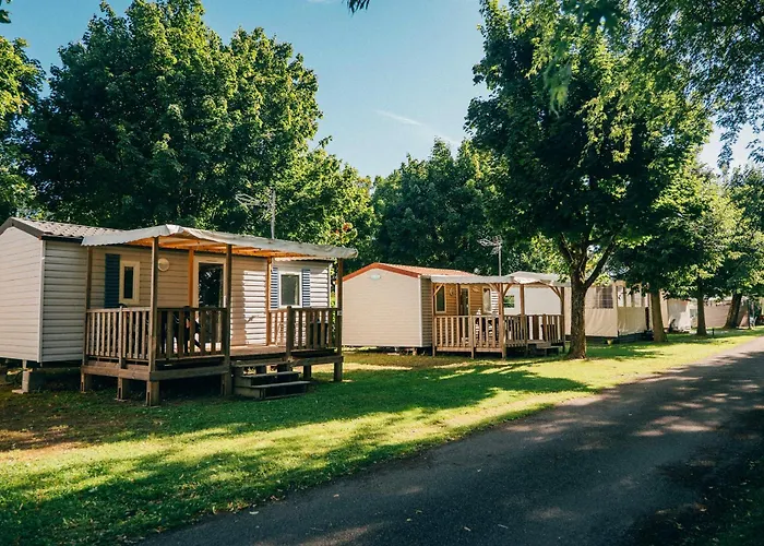 Camping Intercommunal De Beaurepaire